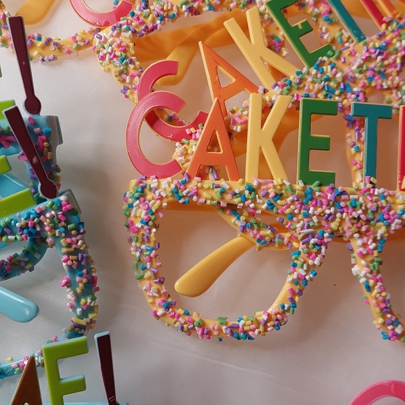 12 Pcs CakeTime Glasses Eyewear Party Pack Cake Celebration - Picture 3 of 4